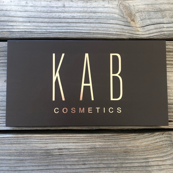 KAB COSMETICS Contour Powder Face Palette - Picture 4 of 10